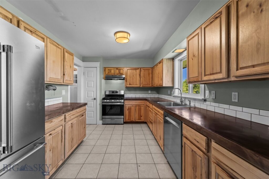 9155 S 19th Avenue, Bozeman MT 59718