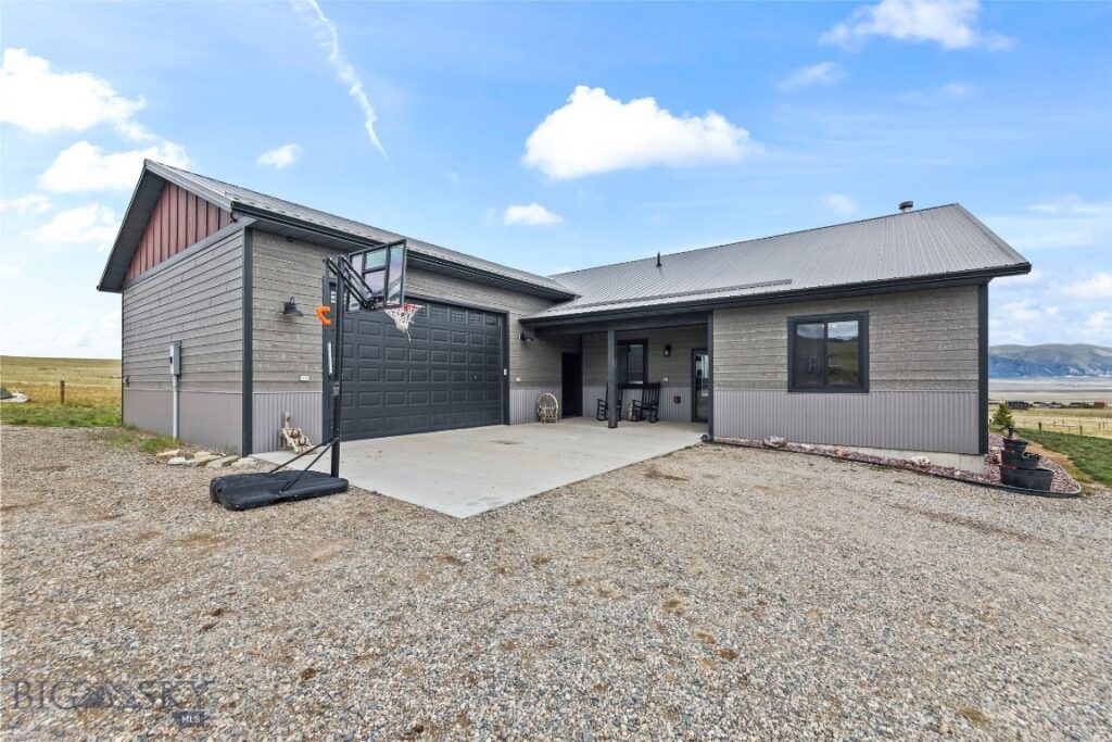92 Depot Road, Ennis MT 59729