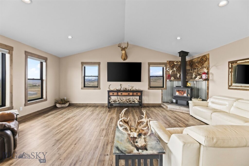 92 Depot Road, Ennis MT 59729