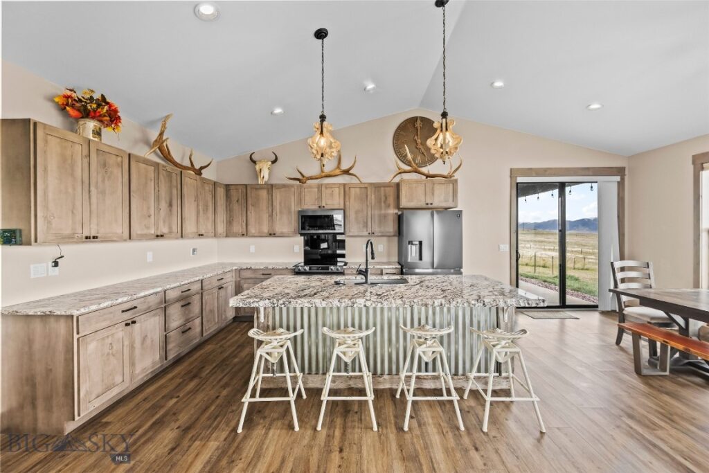 92 Depot Road, Ennis MT 59729