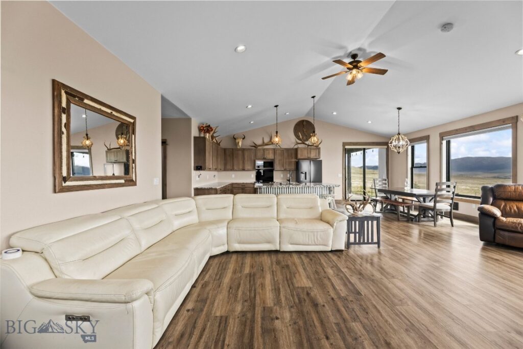 92 Depot Road, Ennis MT 59729