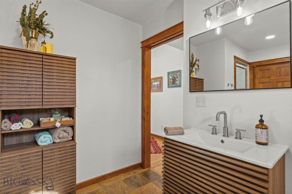 9200 River Road, Bozeman MT 59718