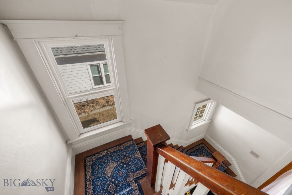 923 S Washington Street, Dillon MT 59725