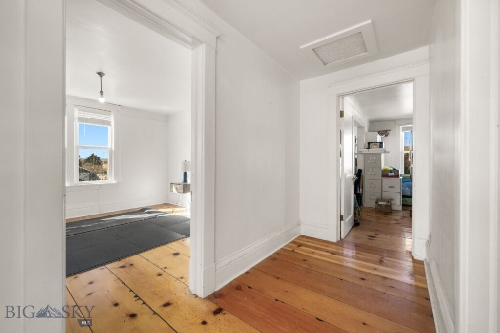 923 S Washington Street, Dillon MT 59725