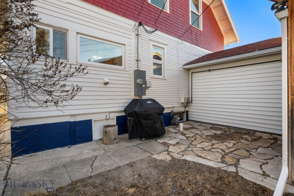 923 S Washington Street, Dillon MT 59725