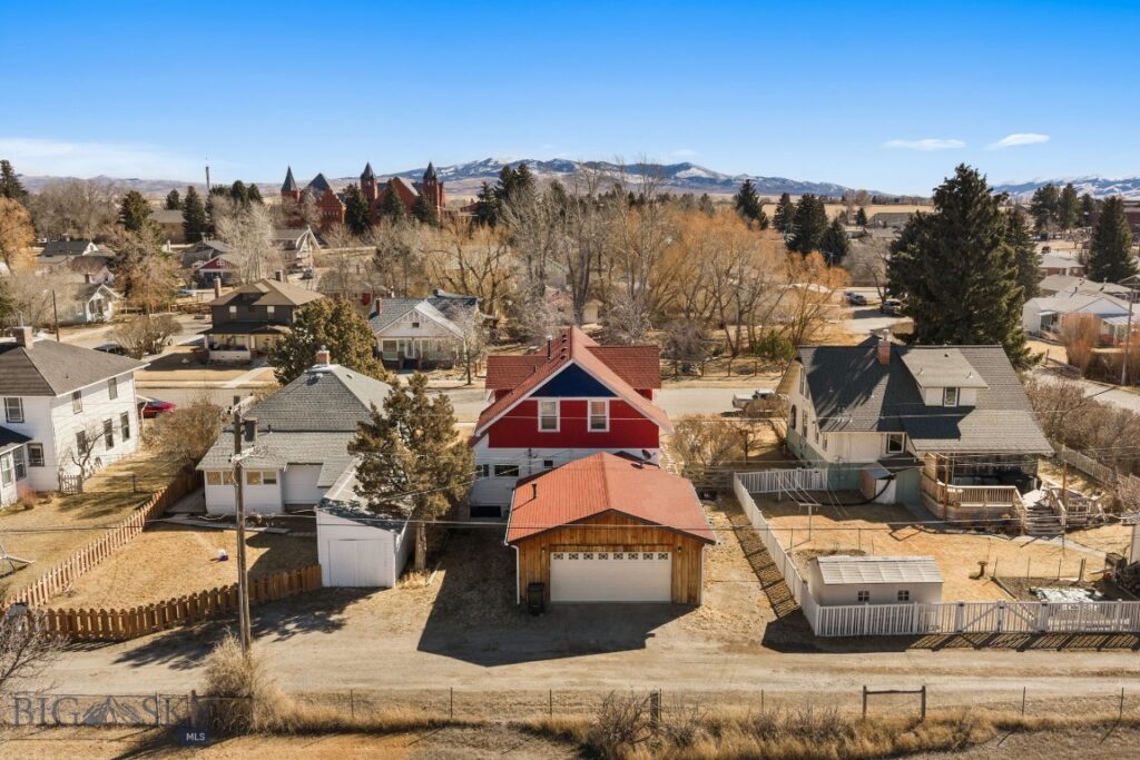 923 S Washington Street, Dillon MT 59725