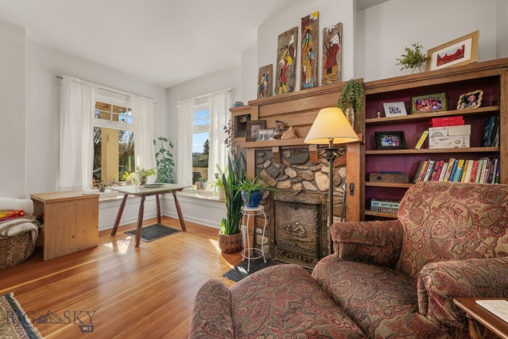 923 S Washington Street, Dillon MT 59725