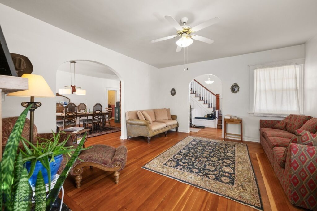 923 S Washington Street, Dillon MT 59725