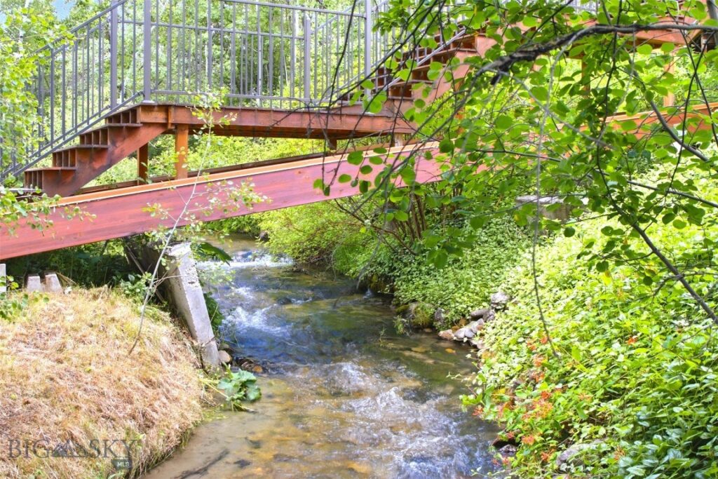 9350 Walker Road, Belgrade MT 59714