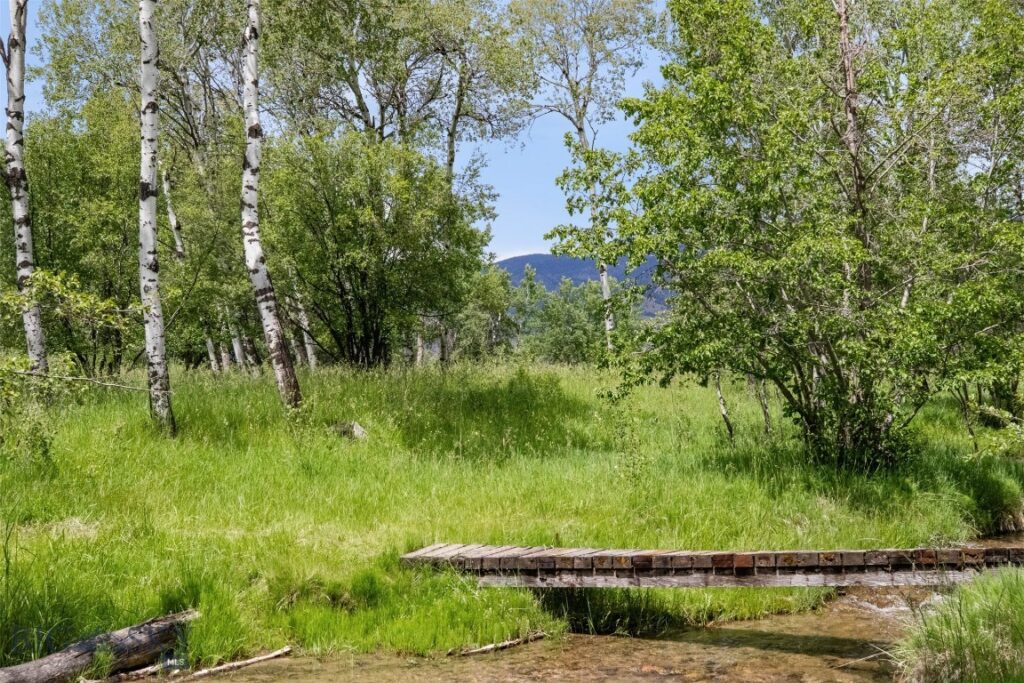 9350 Walker Road, Belgrade MT 59714