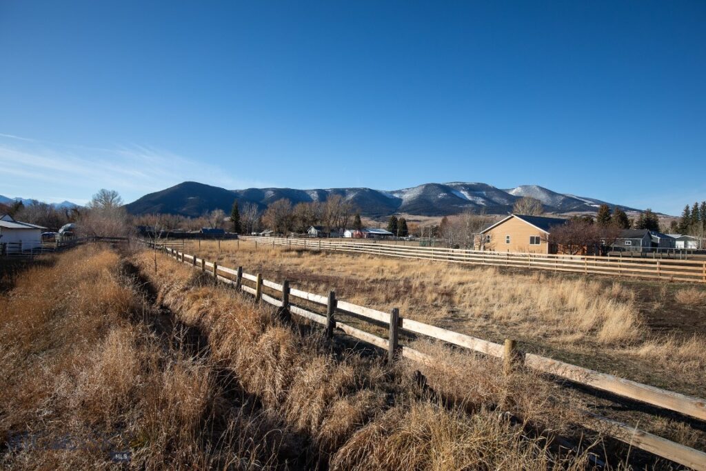 94 Willow Drive, Livingston MT 59047