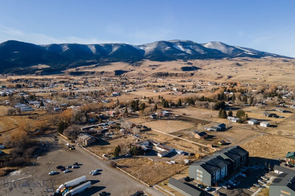 94 Willow Drive, Livingston MT 59047