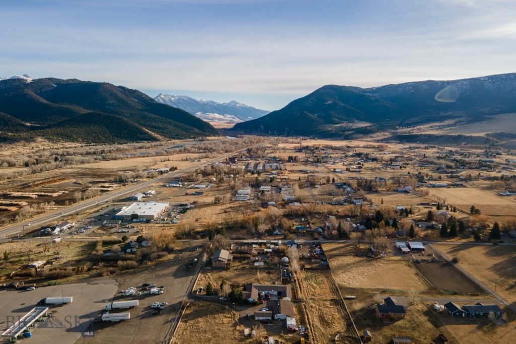 94 Willow Drive, Livingston MT 59047