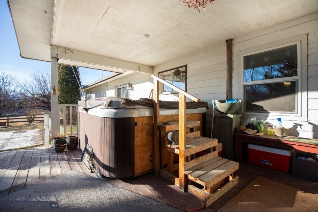 94 Willow Drive, Livingston MT 59047