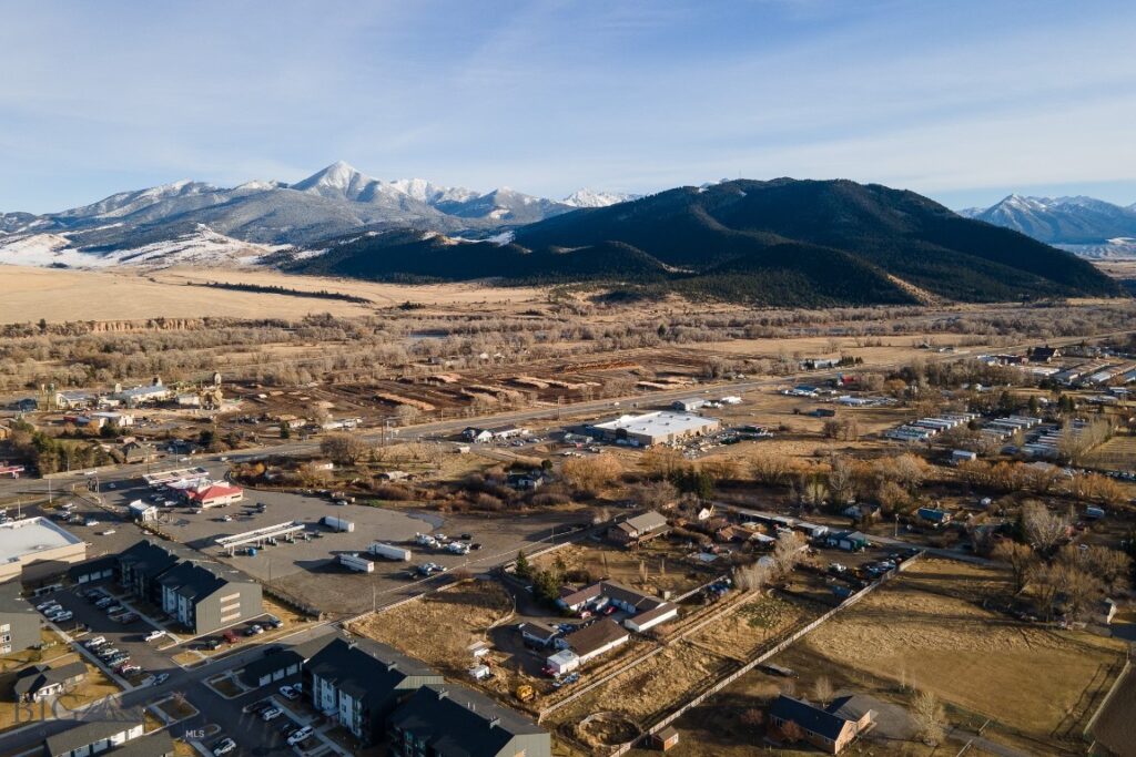 94 Willow Drive, Livingston MT 59047