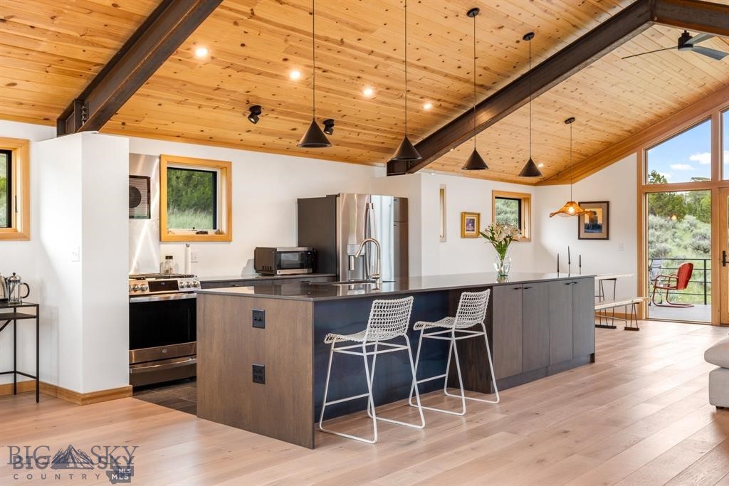 94 Rock Castle Road, Manhattan MT 59741