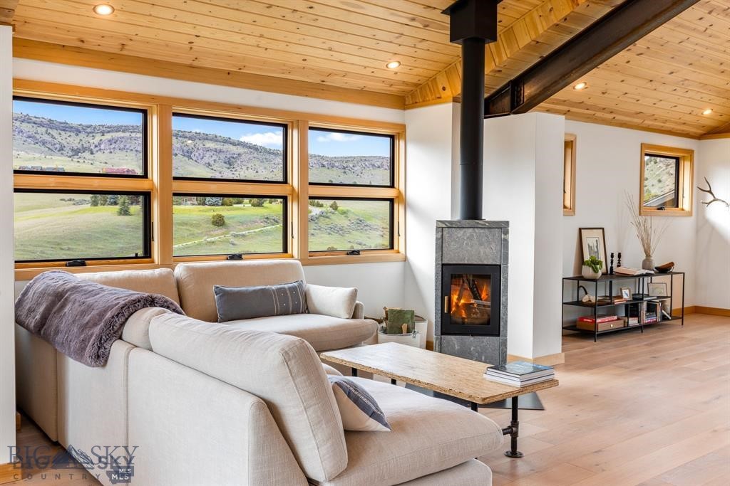 94 Rock Castle Road, Manhattan MT 59741