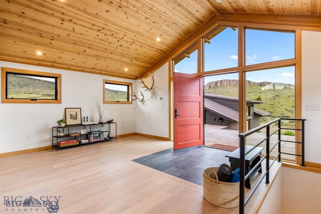 94 Rock Castle Road, Manhattan MT 59741