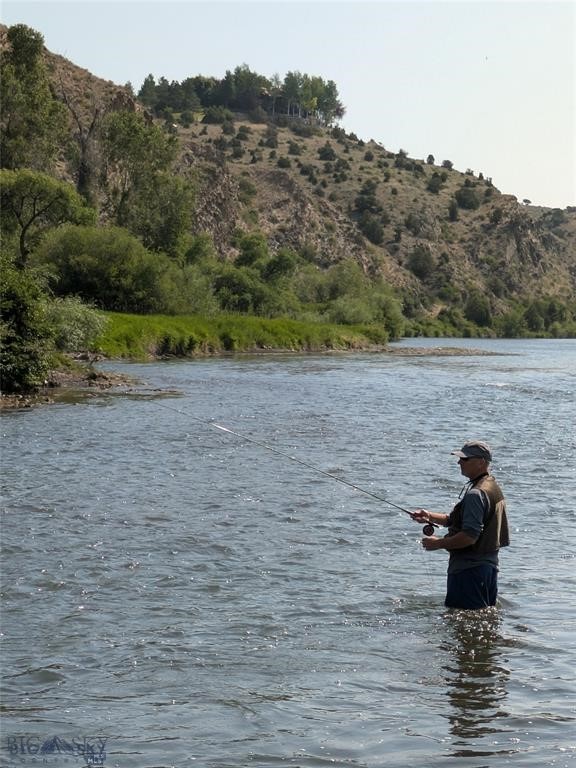 94 Rock Castle Road, Manhattan MT 59741