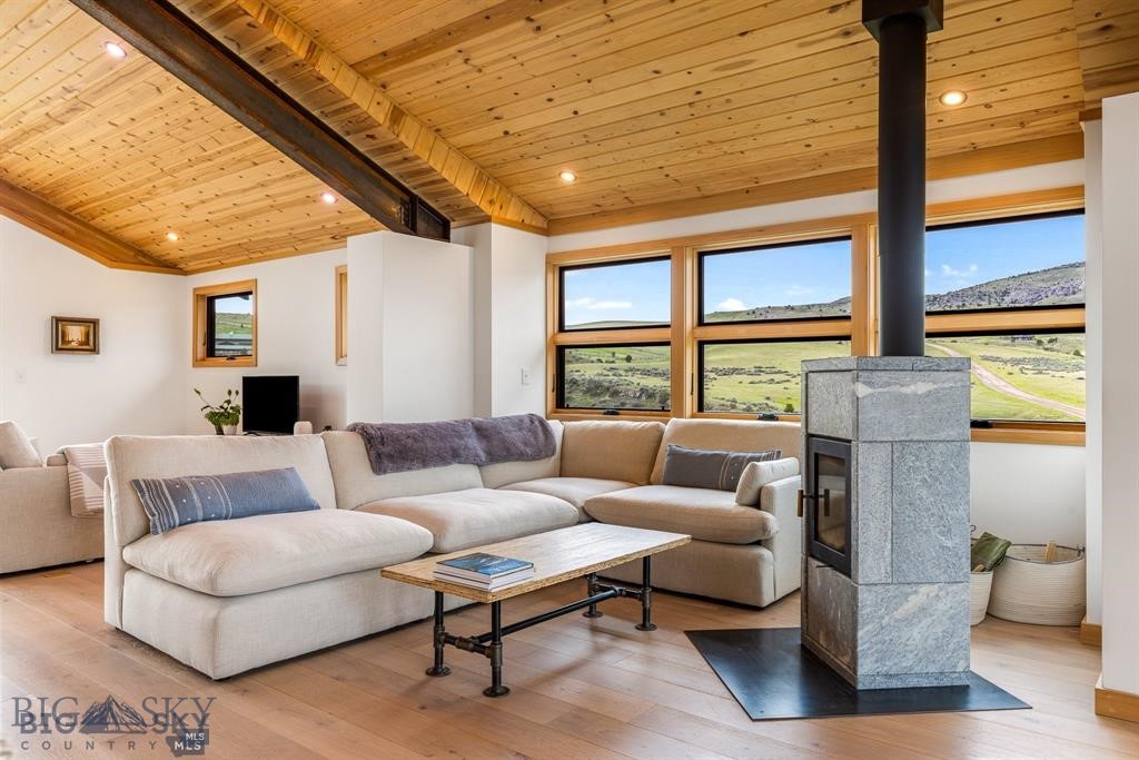 94 Rock Castle Road, Manhattan MT 59741