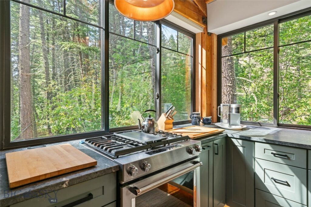 9440 Saddle Mountain Road, Bozeman MT 59715