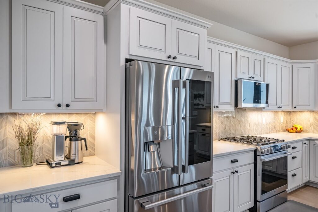 950 White Horse Loop, Bozeman MT 59718