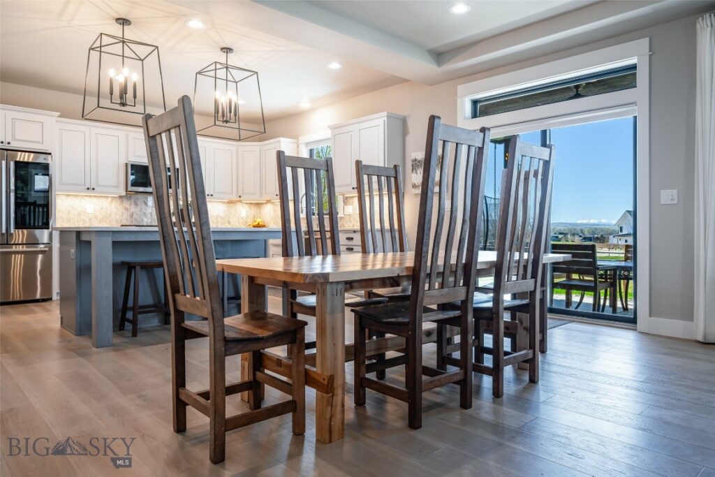 950 White Horse Loop, Bozeman MT 59718