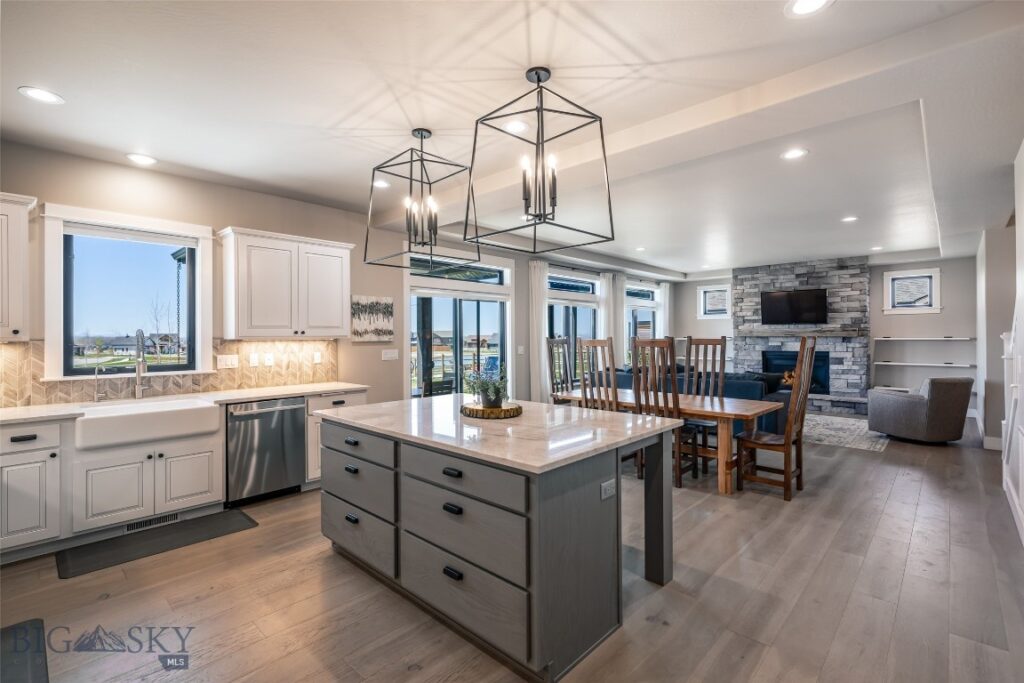 950 White Horse Loop, Bozeman MT 59718
