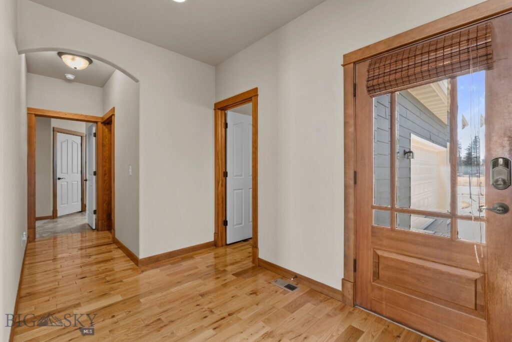 96 Ruby Lane, Belgrade MT 59714