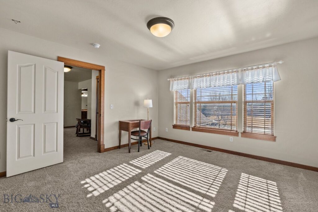 96 Ruby Lane, Belgrade MT 59714