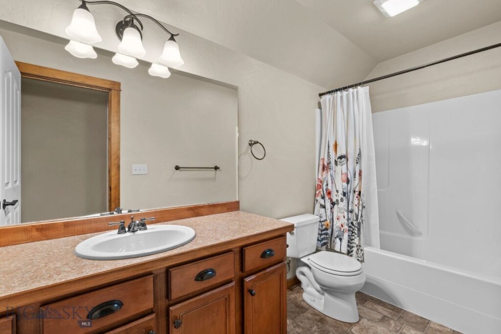 96 Ruby Lane, Belgrade MT 59714