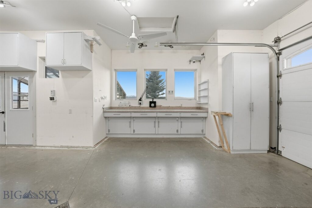 9670 Prairie Rd, Bozeman MT 59741