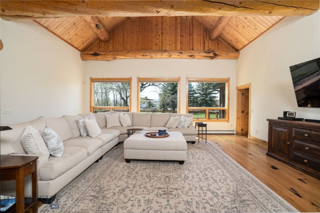 9704 River Road, Bozeman MT 59718