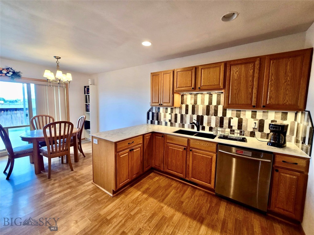 977 N River Rock Drive, Belgrade MT 59714