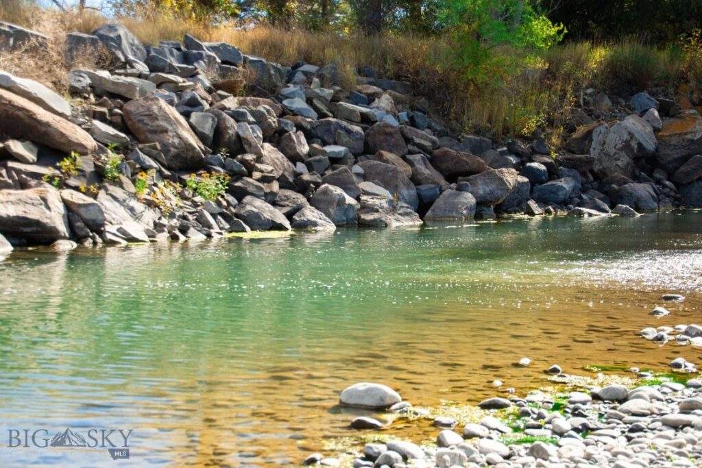 9th St Island Drive, Livingston MT 59047