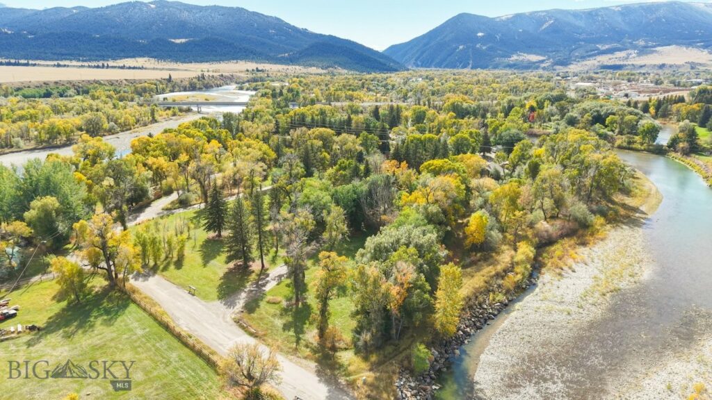 9th St Island Drive, Livingston MT 59047