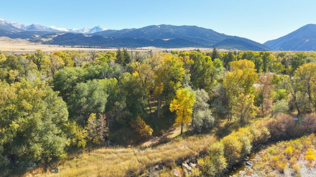 9th St Island Drive, Livingston MT 59047