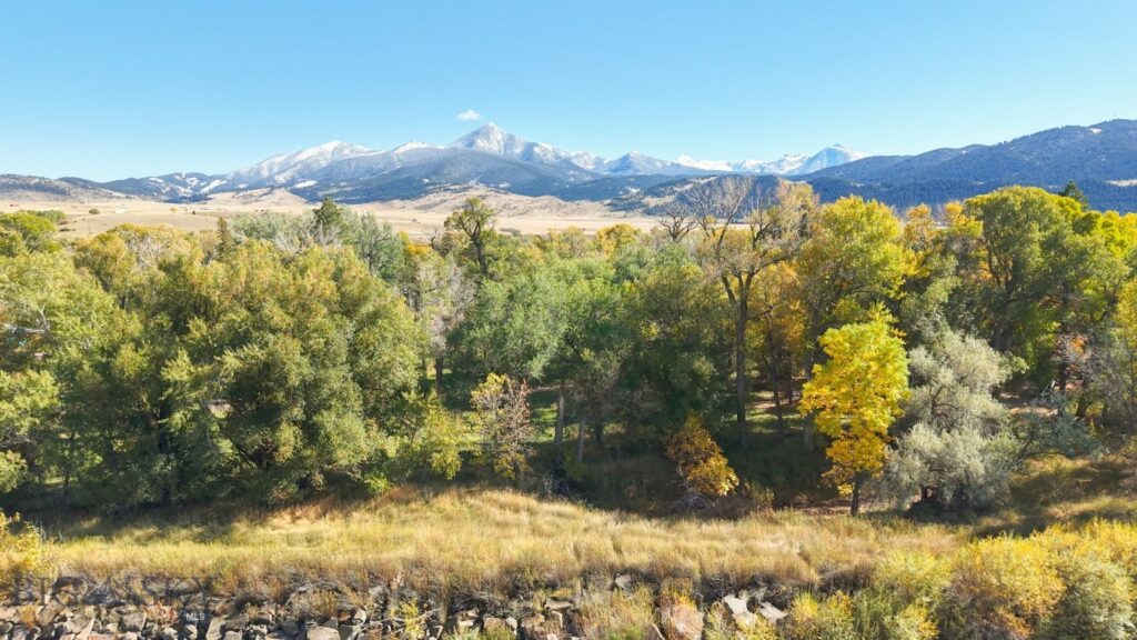 9th St Island Drive, Livingston MT 59047