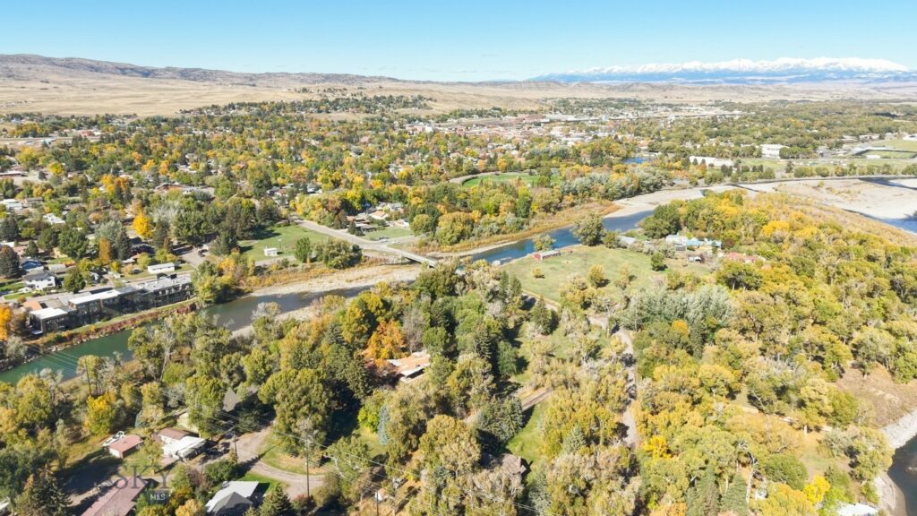 9th St Island Drive, Livingston MT 59047