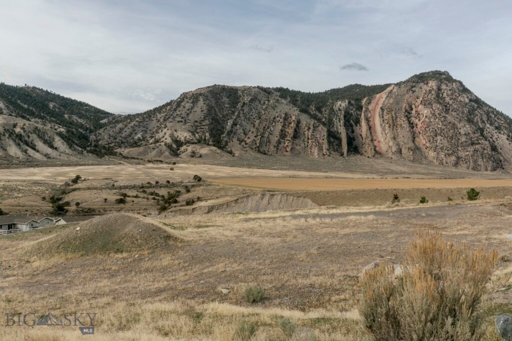 NHN Maiden Basin Road, Gardiner MT 59030