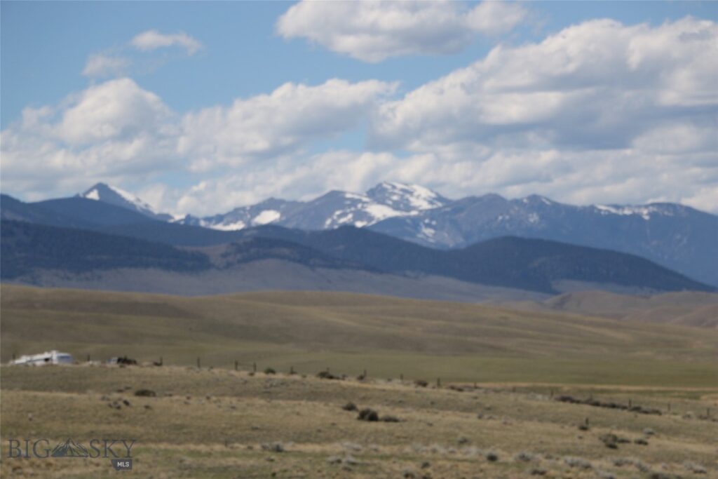 TBD Gamblers Run, Dillon MT 59725