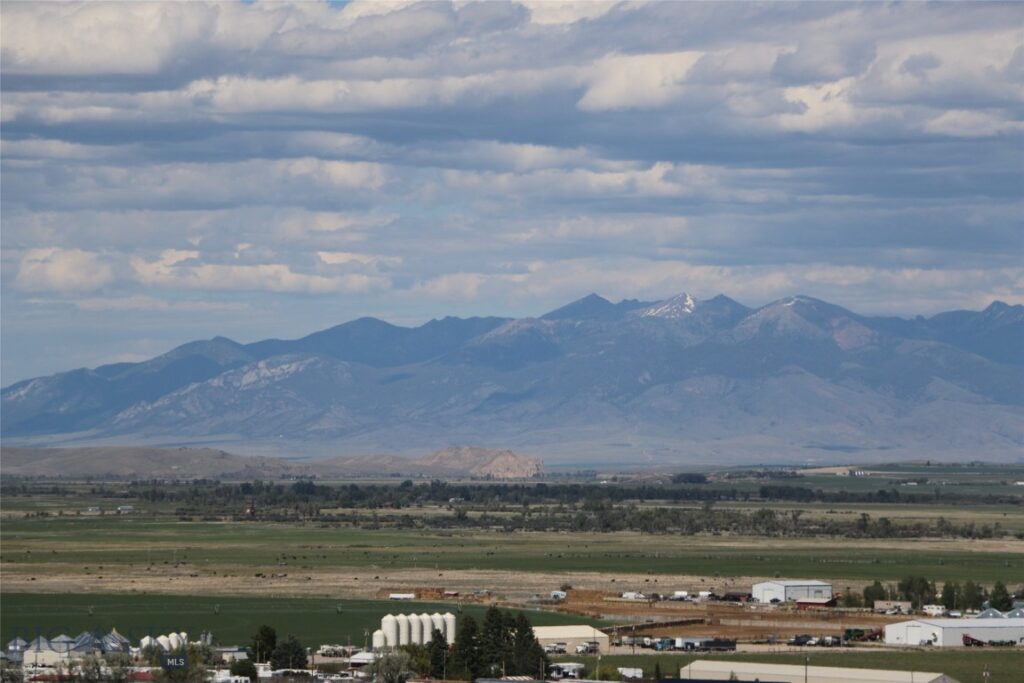 TBD Gamblers Run, Dillon MT 59725