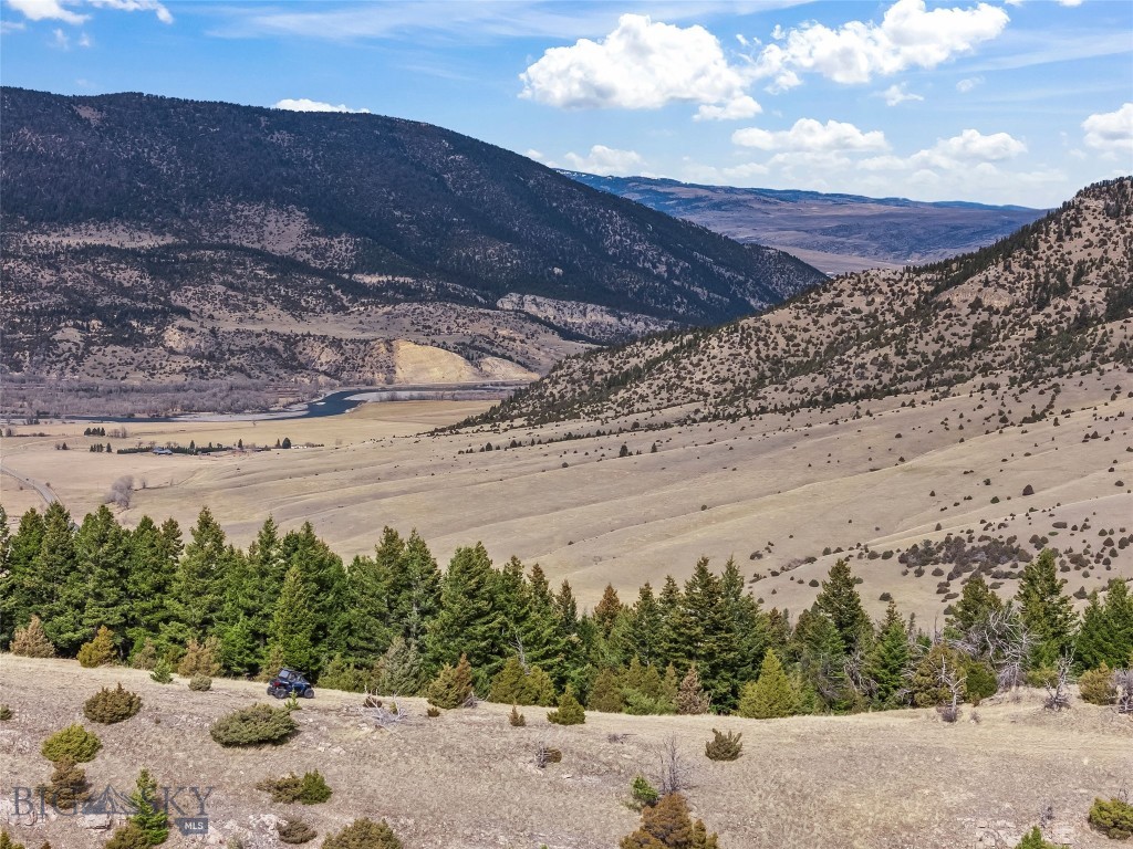 NHN (Parcel A-2) Suce Creek Road, Livingston MT 59047