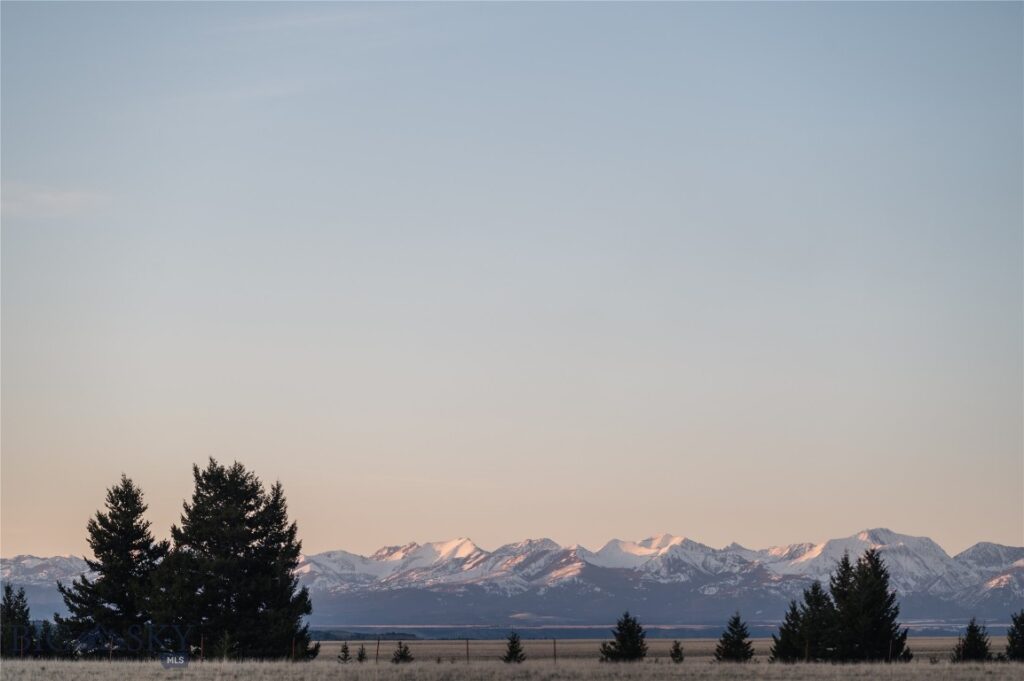 TBD Heritage Trail, Livingston MT 59047