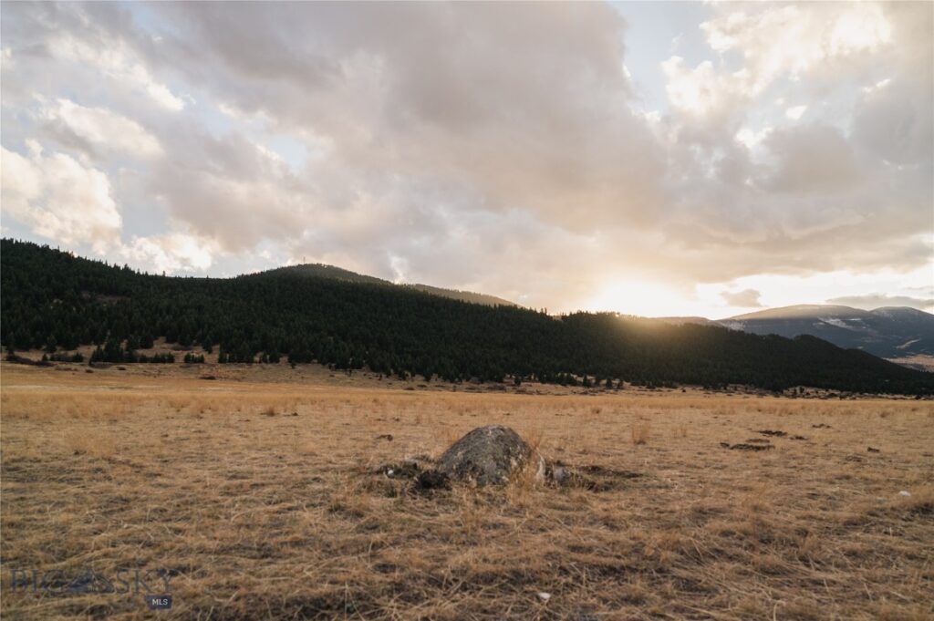 TBD Heritage Trail, Livingston MT 59047