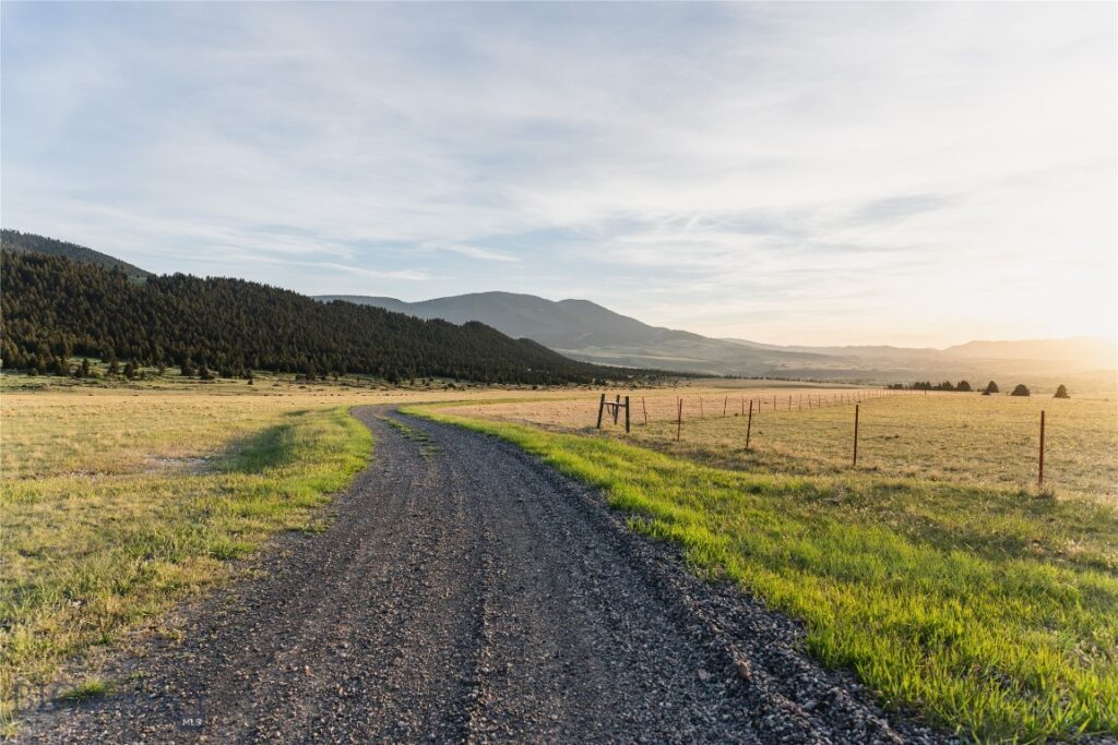 TBD Heritage Trail, Livingston MT 59047