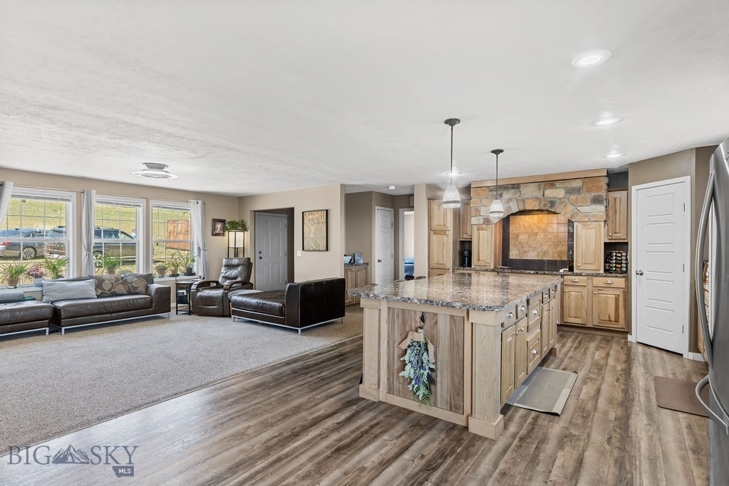 , Livingston MT 59047