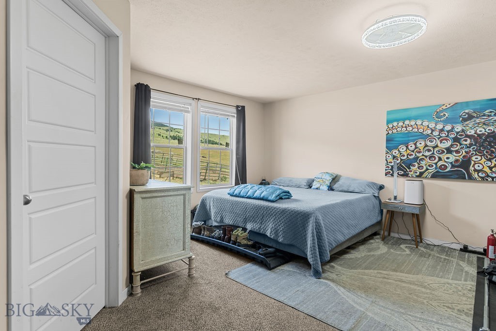 , Livingston MT 59047