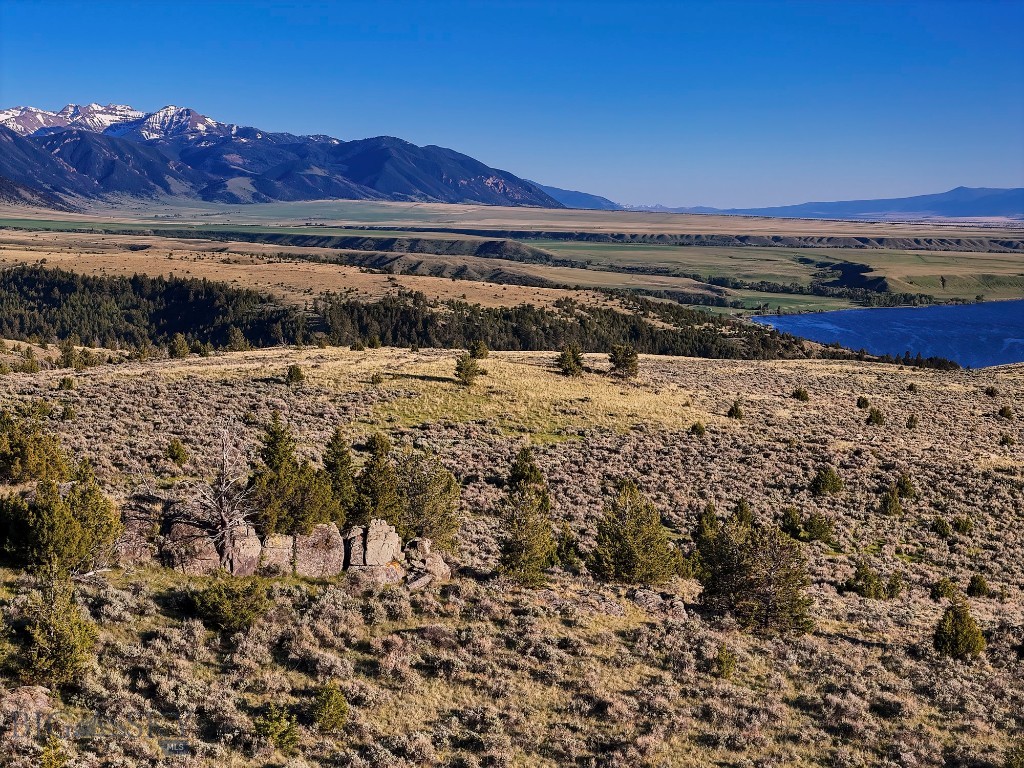 Lost Heart Ranch Ennis Lake Rd, McAllister MT 59740