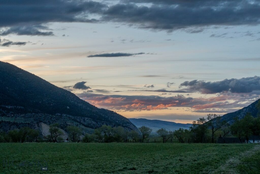 NHN Suce Creek Road, Livingston MT 59047